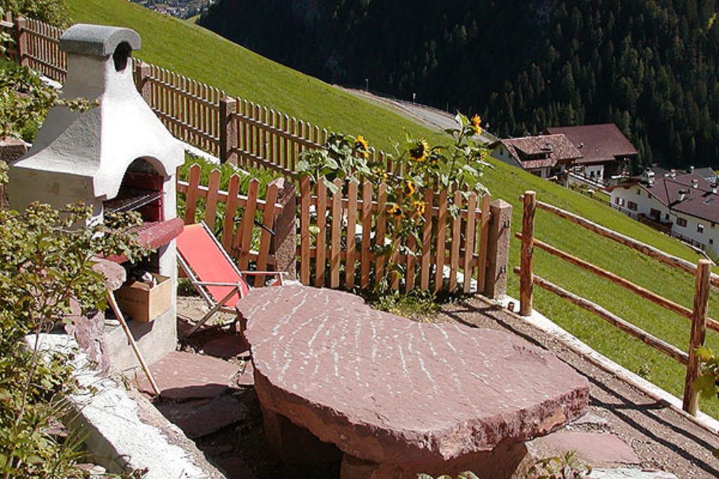 Agriturismo Apartments Tuene Ortisei Exterior foto